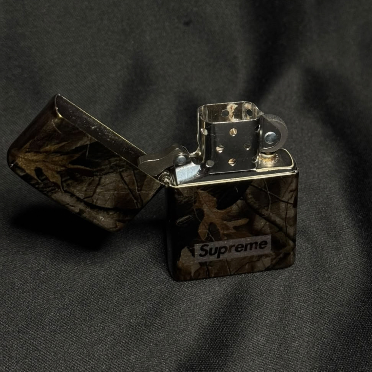 ZIPPO x SUPREME CAMO