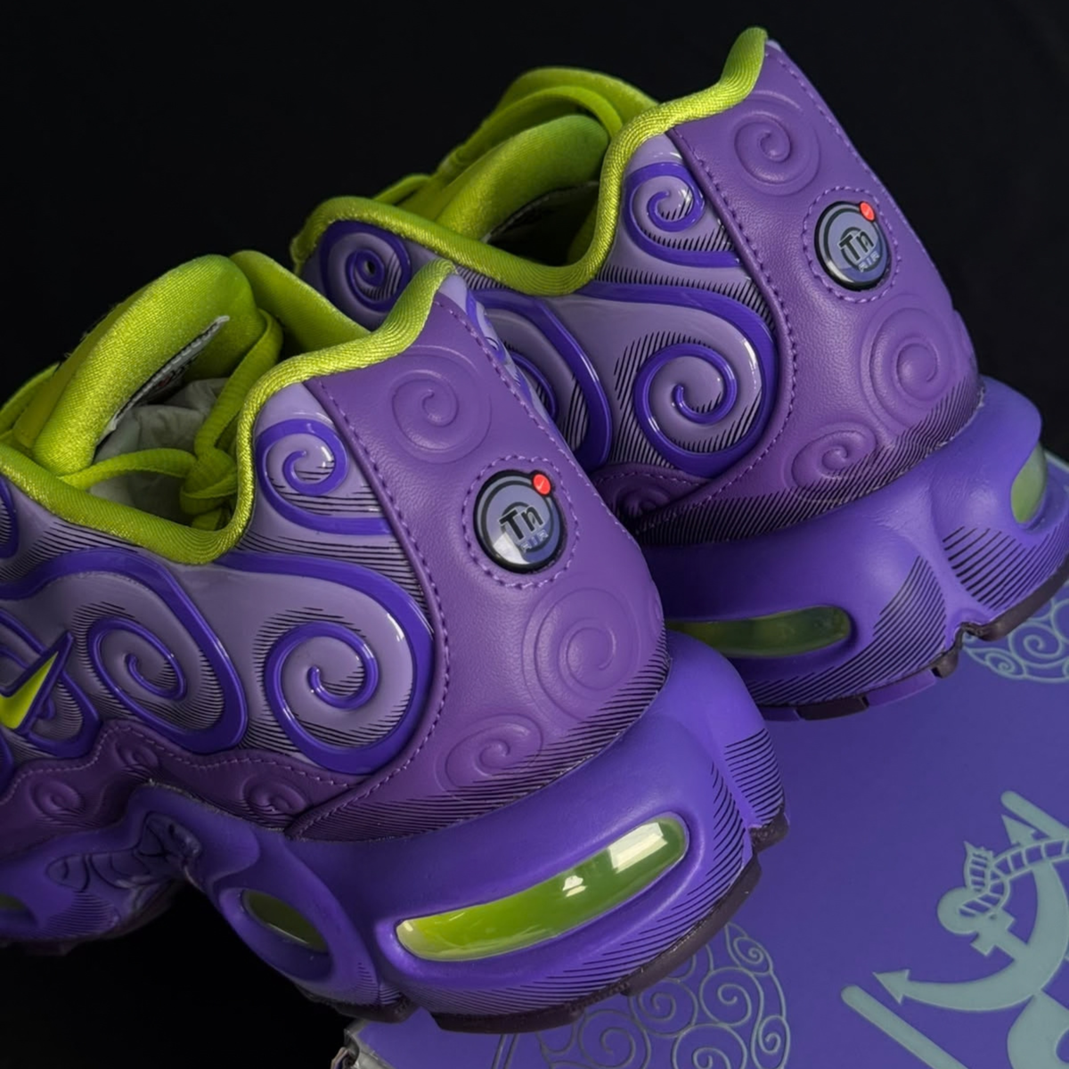 TENIS NIKE AIR MAX PLUS x ONE PIECE 'GOMU GOMU'